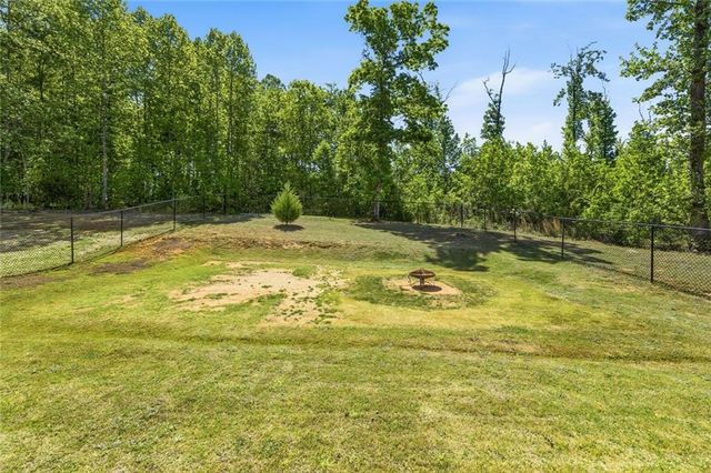 199 Oakwood Drive, Commerce, GA 30529