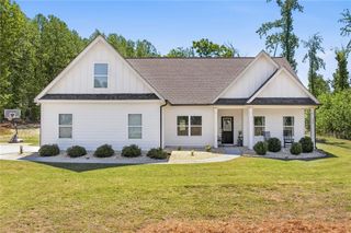 199 Oakwood Drive, Commerce, GA 30529