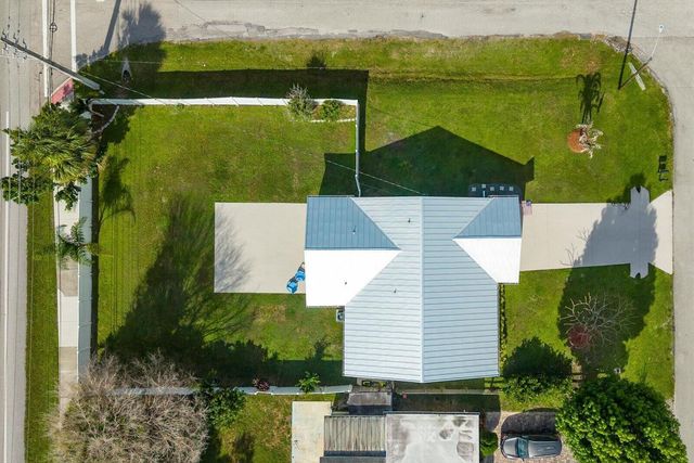 2920 SE Cypress Street, Stuart, FL 34997