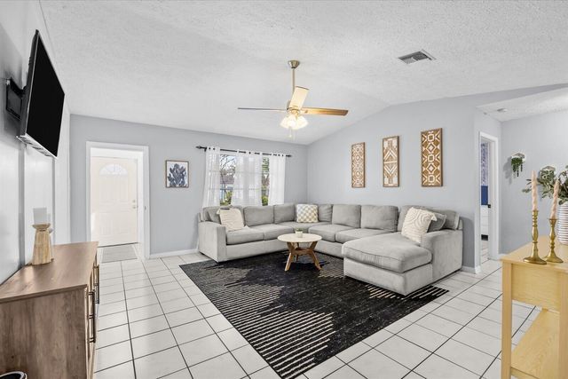 2920 SE Cypress Street, Stuart, FL 34997