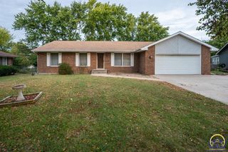 5031 NW Dawdy DR, Topeka, KS 66618