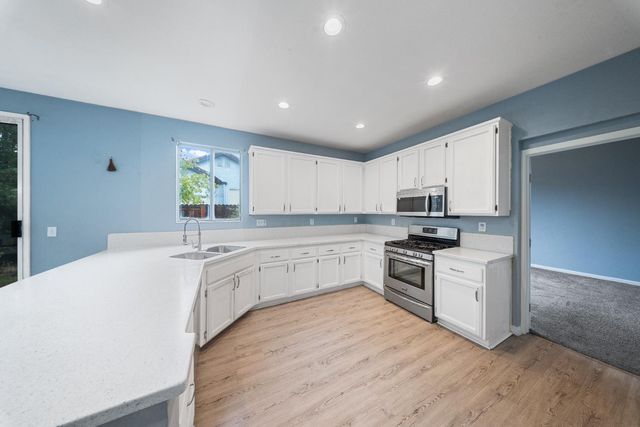 8809 Coral Berry Way, Elk Grove, CA 95624