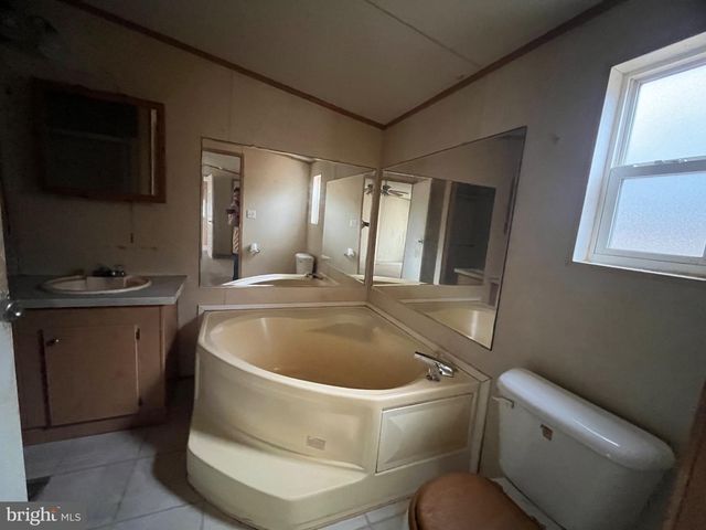 11498 DRY BRIDGE RD, Ruther Glen, VA 22546