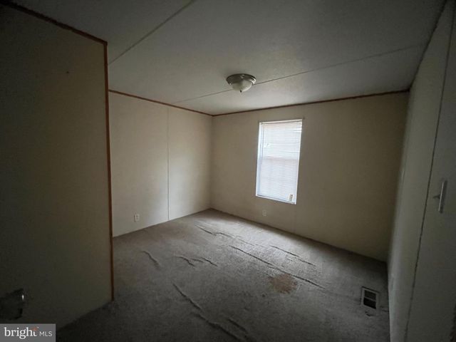 11498 DRY BRIDGE RD, Ruther Glen, VA 22546