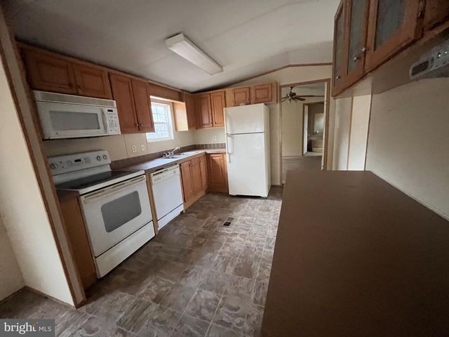 11498 DRY BRIDGE RD, Ruther Glen, VA 22546