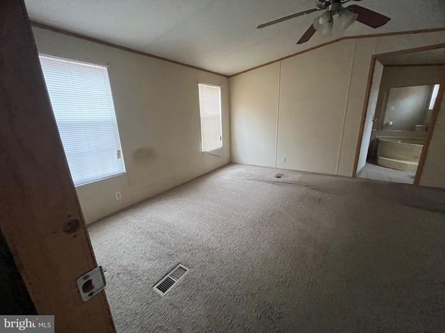 11498 DRY BRIDGE RD, Ruther Glen, VA 22546