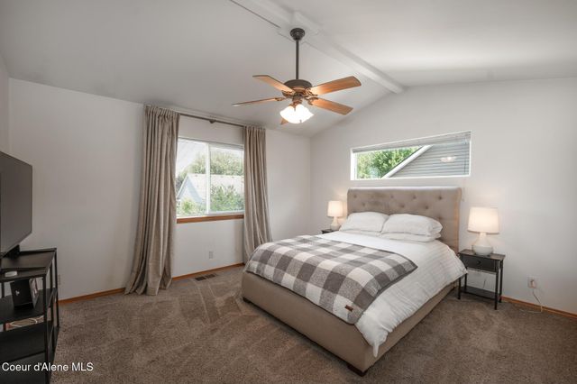 2867 W Tours Dr, Coeur D'alene, ID 83815