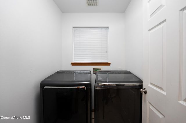 2867 W Tours Dr, Coeur D'alene, ID 83815