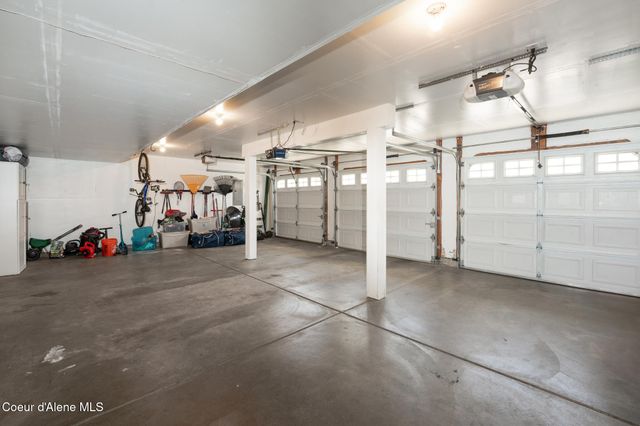 2867 W Tours Dr, Coeur D'alene, ID 83815