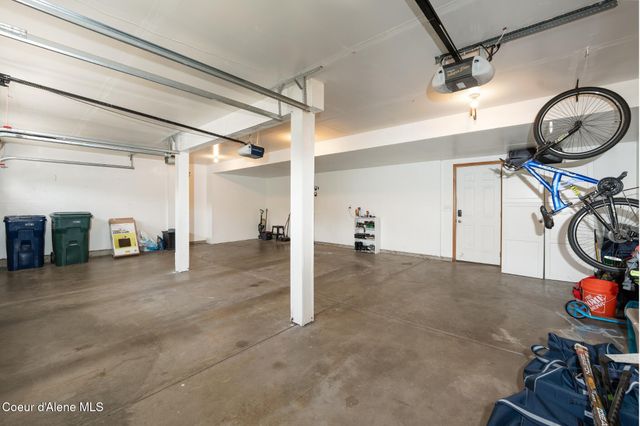 2867 W Tours Dr, Coeur D'alene, ID 83815