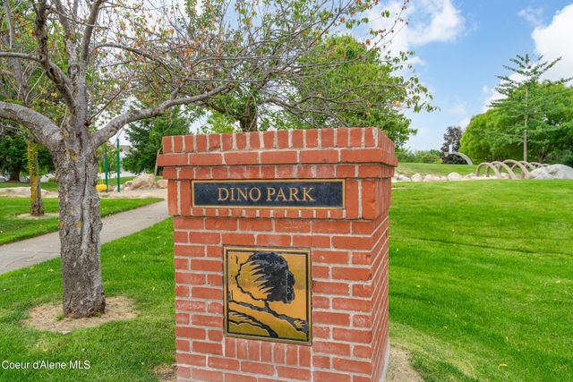 2867 W Tours Dr, Coeur D'alene, ID 83815