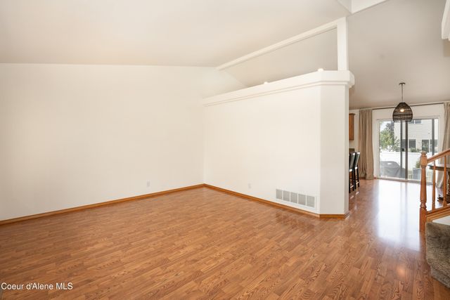 2867 W Tours Dr, Coeur D'alene, ID 83815