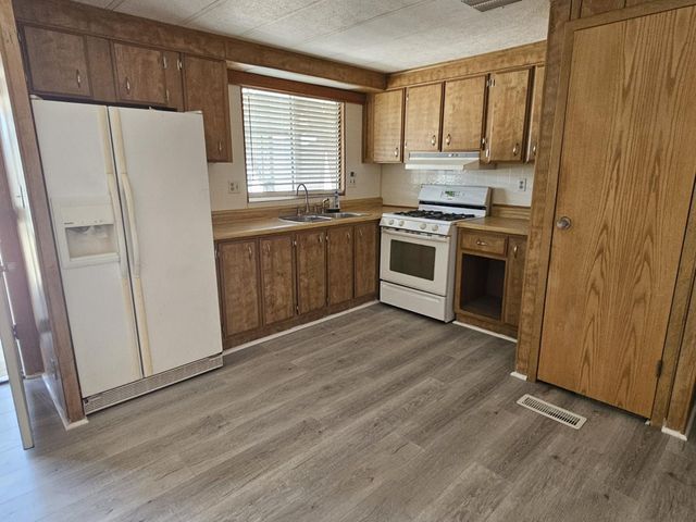 18217 N 2nd Place, Phoenix, AZ 85022