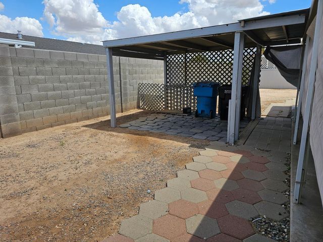 18217 N 2nd Place, Phoenix, AZ 85022