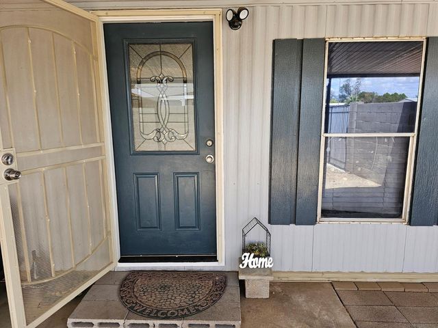 18217 N 2nd Place, Phoenix, AZ 85022