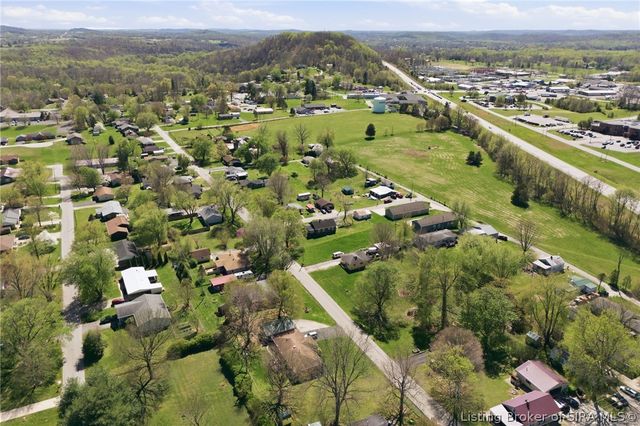 1525 Williar Avenue, Corydon, IN 47112