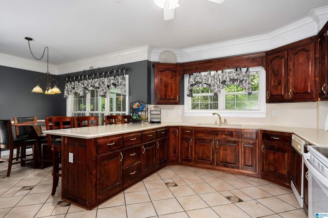 8030 EMERALD LAKE DRIVE W, Pinson, AL 35126