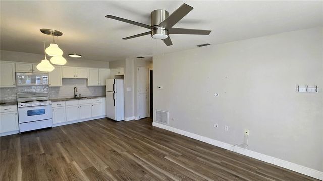 4356 TAHITIAN GARDENS CIRCLE C, Holiday, FL 34691