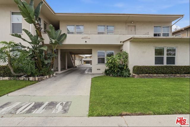 3585 S Sepulveda Boulevard, Los Angeles, CA 90034