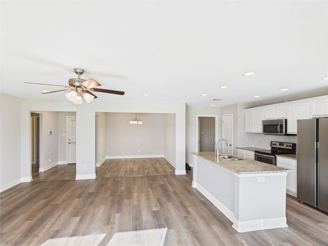 398 Blakney Street, Cleburne, TX 76031