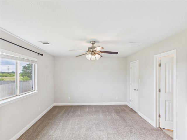 398 Blakney Street, Cleburne, TX 76031