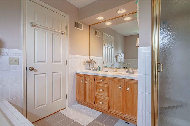 42 Clairmont Avenue, Palmer Twp, PA 18045