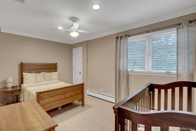 9 Briar Path, East Setauket, NY 11733