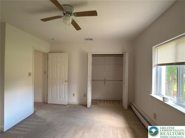 9751 Newtown Road B, Upper Macungie Twp, PA 18031