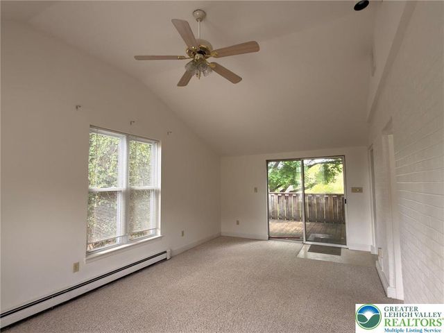 9751 Newtown Road B, Upper Macungie Twp, PA 18031