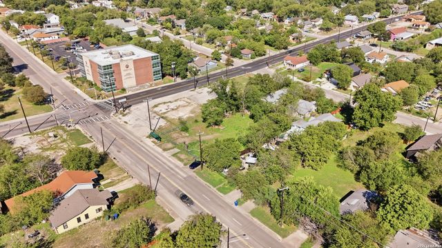 2615 E Commerce St, San Antonio, TX 78203