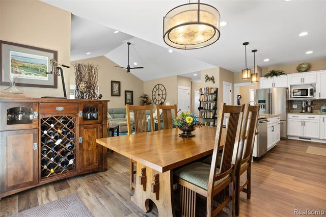 12423 Sugar Maple Drive, Fenton, MI 48430