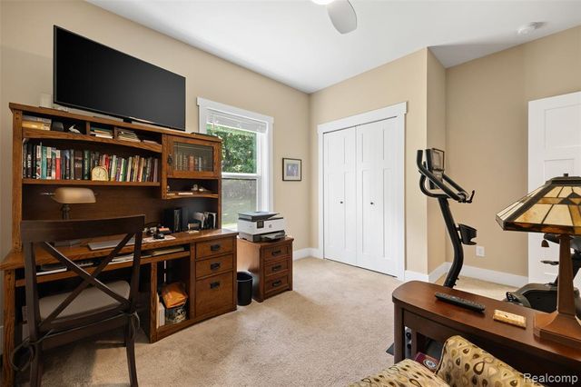 12423 Sugar Maple Drive, Fenton, MI 48430