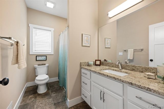 12423 Sugar Maple Drive, Fenton, MI 48430