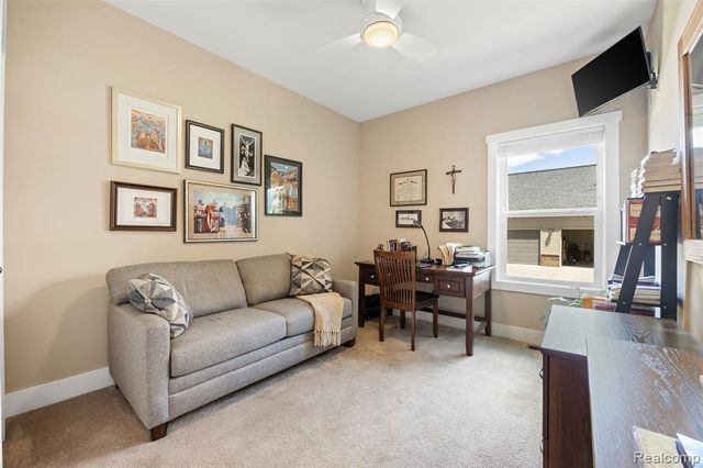 12423 Sugar Maple Drive, Fenton, MI 48430