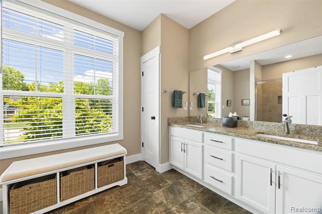 12423 Sugar Maple Drive, Fenton, MI 48430