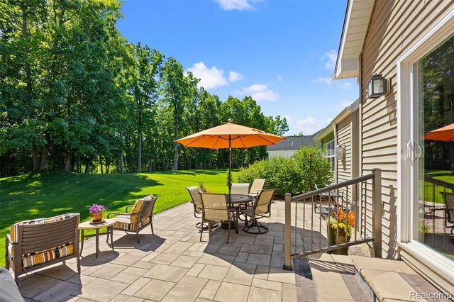 12423 Sugar Maple Drive, Fenton, MI 48430