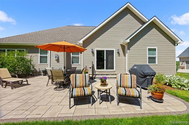 12423 Sugar Maple Drive, Fenton, MI 48430