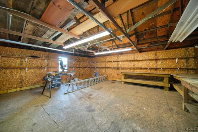 3311 N Adrian Highway, Adrian, MI 49221