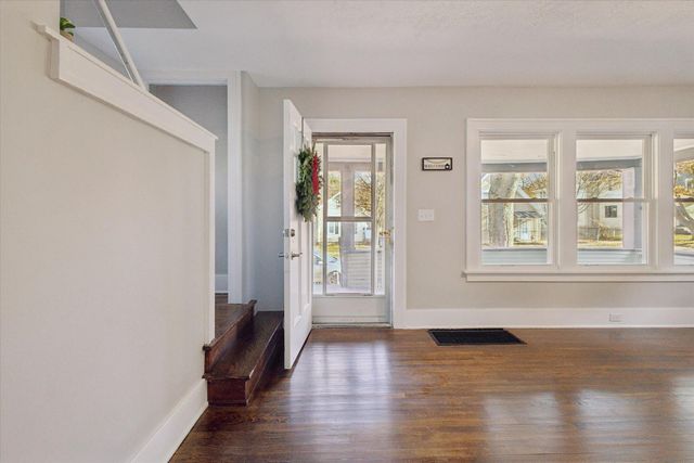 843 Clancy Avenue Ne, City Of Grand Rapids, MI 49503