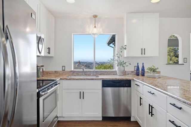 347 Rolling Hills Avenue, San Mateo, CA 94403