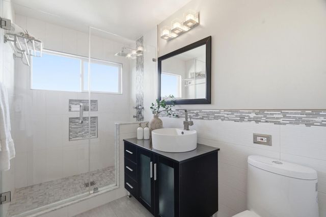 347 Rolling Hills Avenue, San Mateo, CA 94403