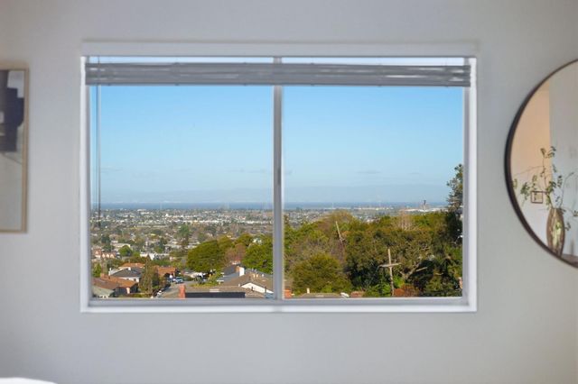 347 Rolling Hills Avenue, San Mateo, CA 94403