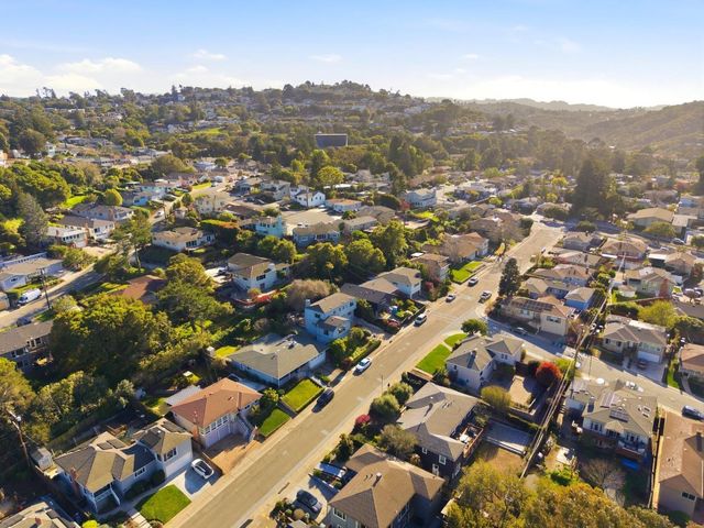 347 Rolling Hills Avenue, San Mateo, CA 94403