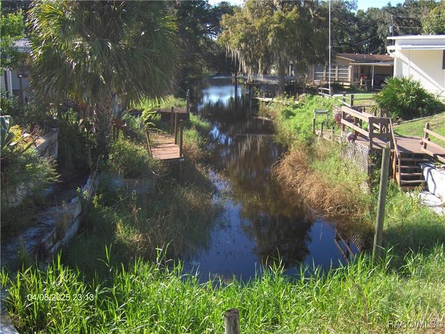 8780 E moonrise Lane, Floral City, FL 34436