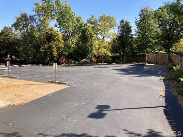 4460 TELEGRAPH Road, St Louis, MO 63129