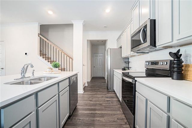 607 Silver Moon Drive, Loganville, GA 30052