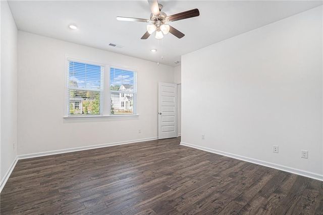 607 Silver Moon Drive, Loganville, GA 30052