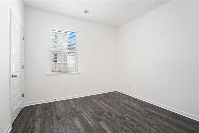 607 Silver Moon Drive, Loganville, GA 30052