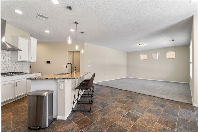 3114 Allyson Way NE, Rio Rancho, NM 87144