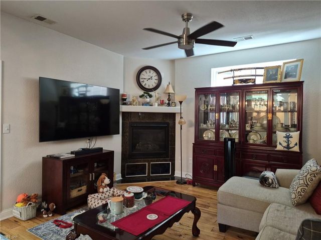 4900 Boyle CT, Virginia Beach, VA 23462